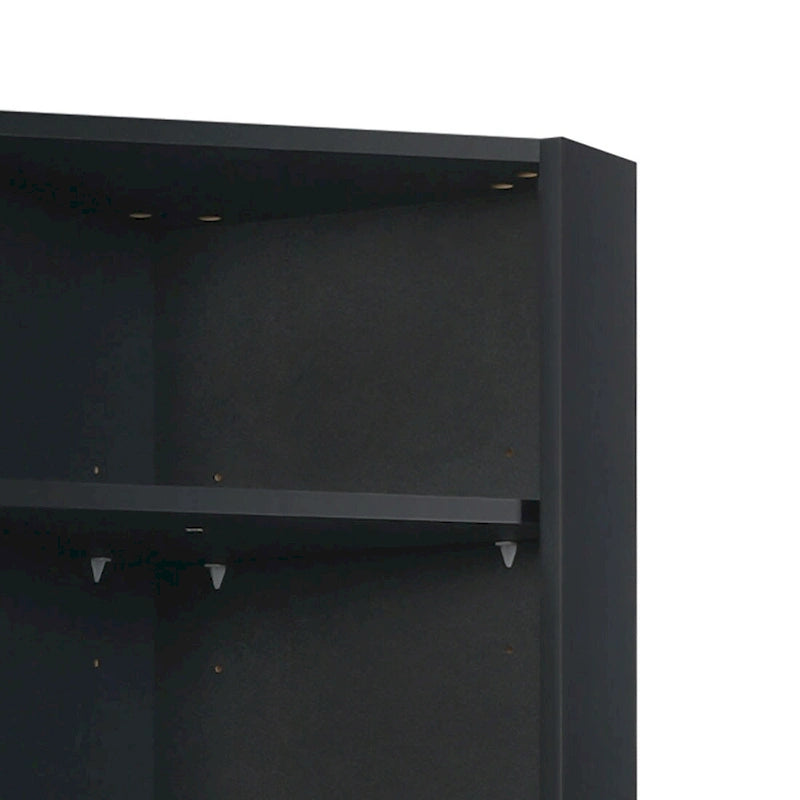 Moderner hoher Eck-Badschrank aus Holz mit Metallgriffen
